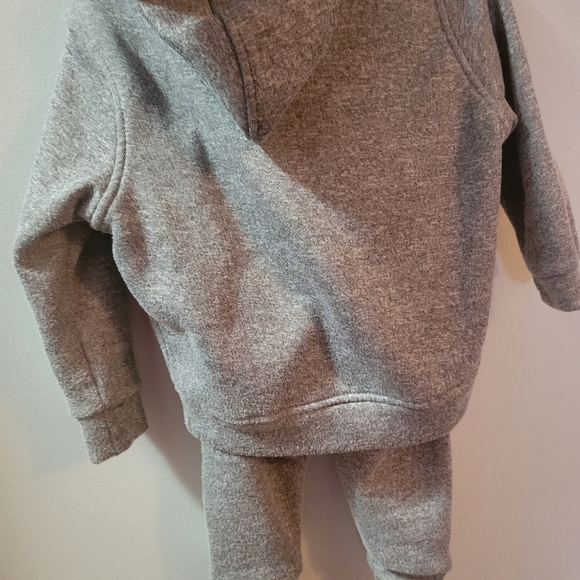NBA 2T grey sweatsuit in good condition. - Picture 5 of 10
